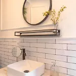 Charming 1br With Terrace Praca Flores | By Airnest Διαμέρισμα Lisboa