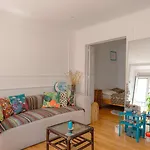 Charming 1br With Terrace Praca Flores | By Airnest * Lisboa