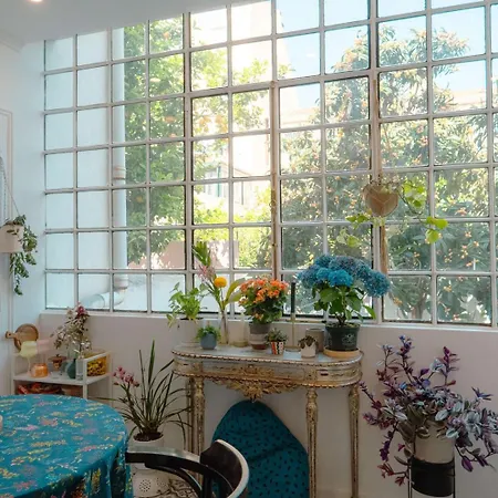 Charming 1br With Terrace Praca Flores | By Airnest Lizbona
