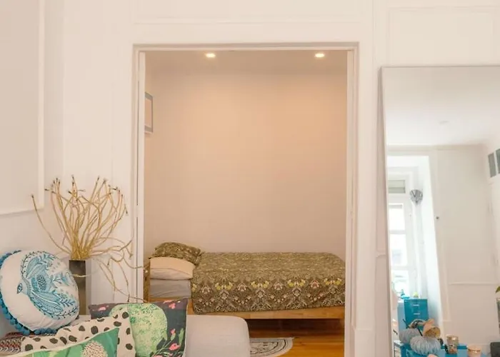 Charming 1br With Terrace Praca Flores | By Airnest