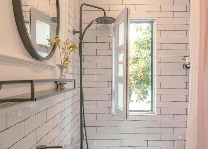 Charming 1br With Terrace Praca Flores | By Airnest